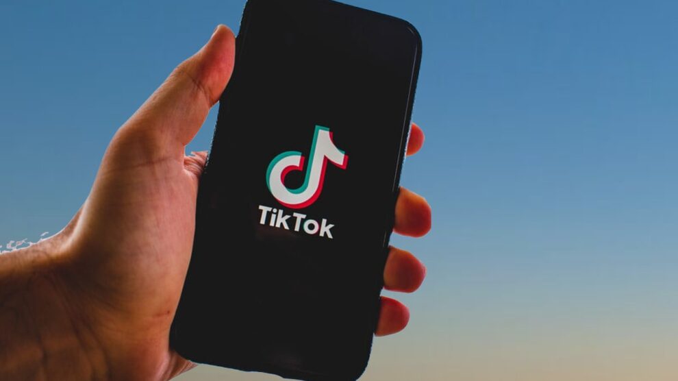 TikTok Success Blueprint: Earning 6 Figures as a Creator